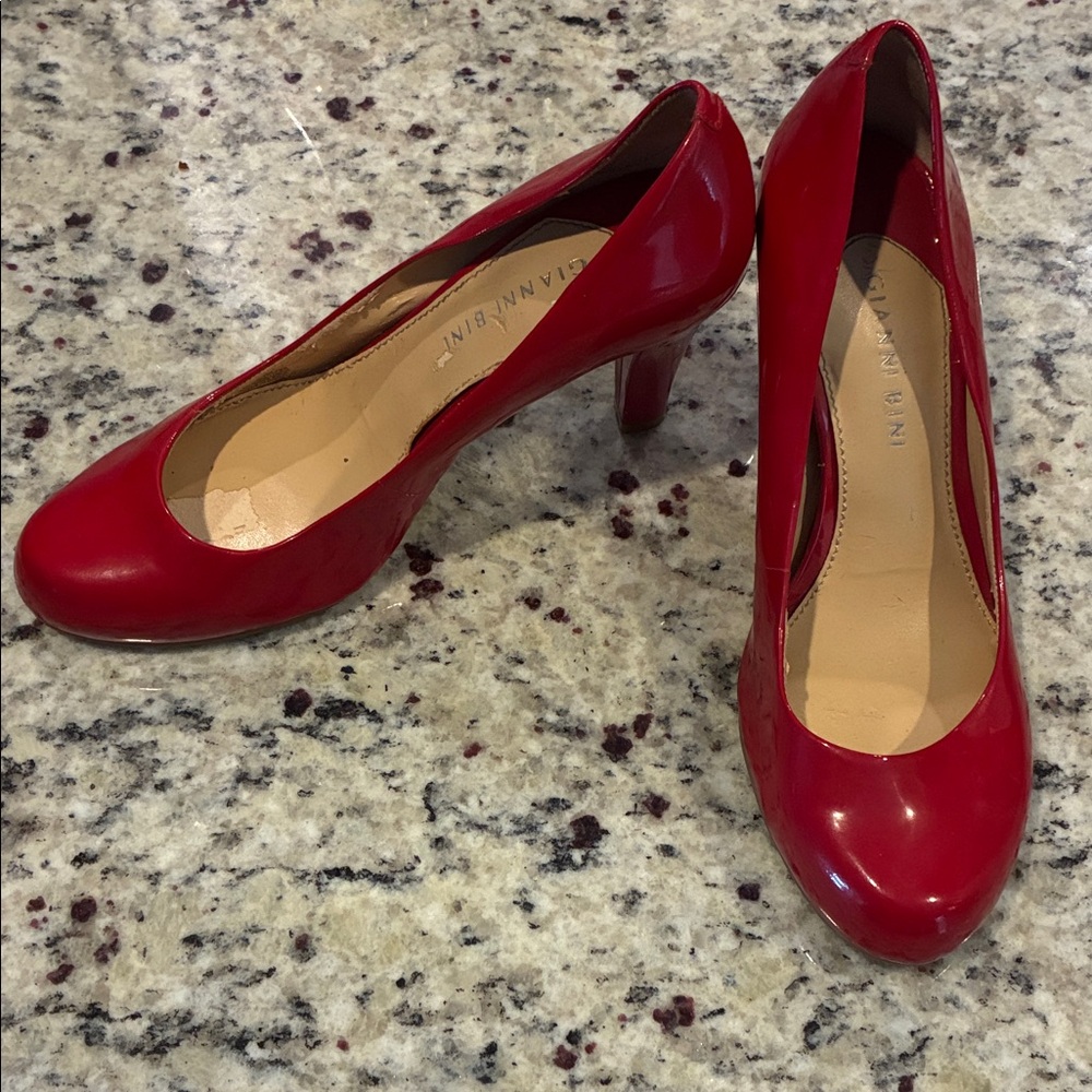 Gianni Bini Classic Red Heels